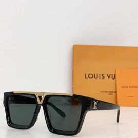 Picture of LV Sunglasses _SKUfw55770518fw
